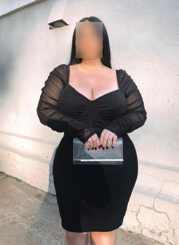 613550365: Chica busca chico en Barcelona