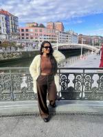 613317187: Chica busca chico en Valencia