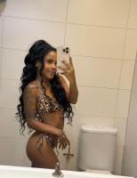 632386981: Chica busca chico en Barcelona