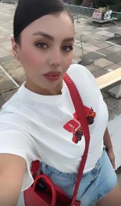 602104840: Chica busca chico en Orense