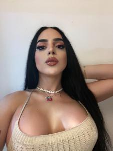 603387738: Chica busca chico en Ibiza