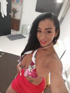 697165084: Transexual en Pontevedra