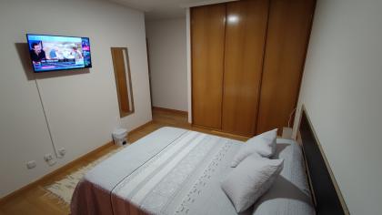 614370860:  en León