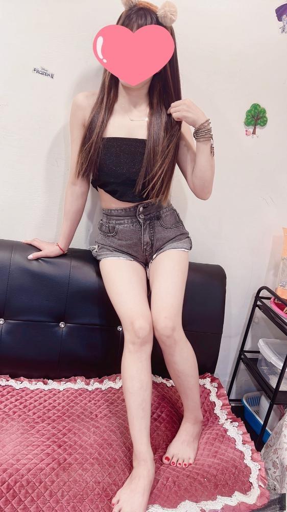 617018188: Chica busca chico en Madrid