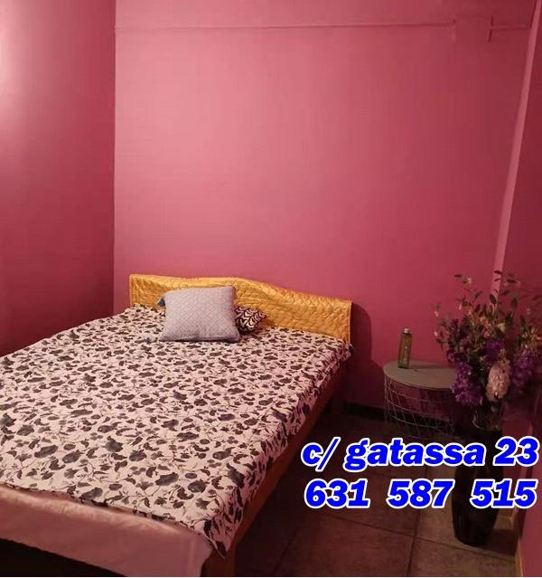 631587515: Chica busca chico en Barcelona