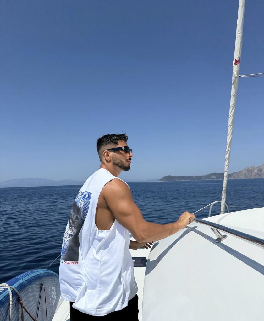 607855219: Chico busca chica en Madrid