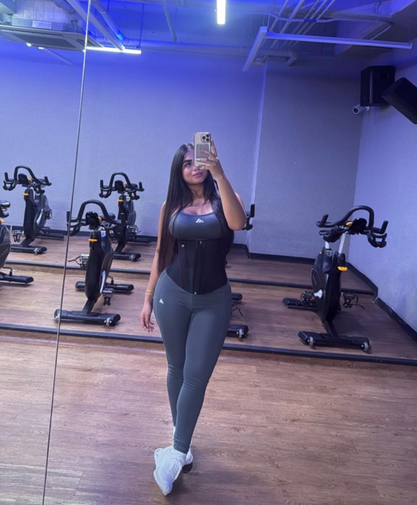 637927345: Chica busca chico en Cádiz