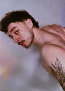 672044911: Chico busca chica en Navarra