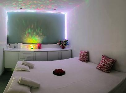 613688573: Chica busca chico en Mallorca