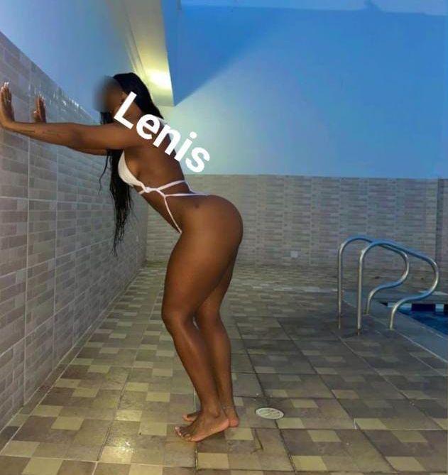 632334060: Chica busca chico en La Coruña