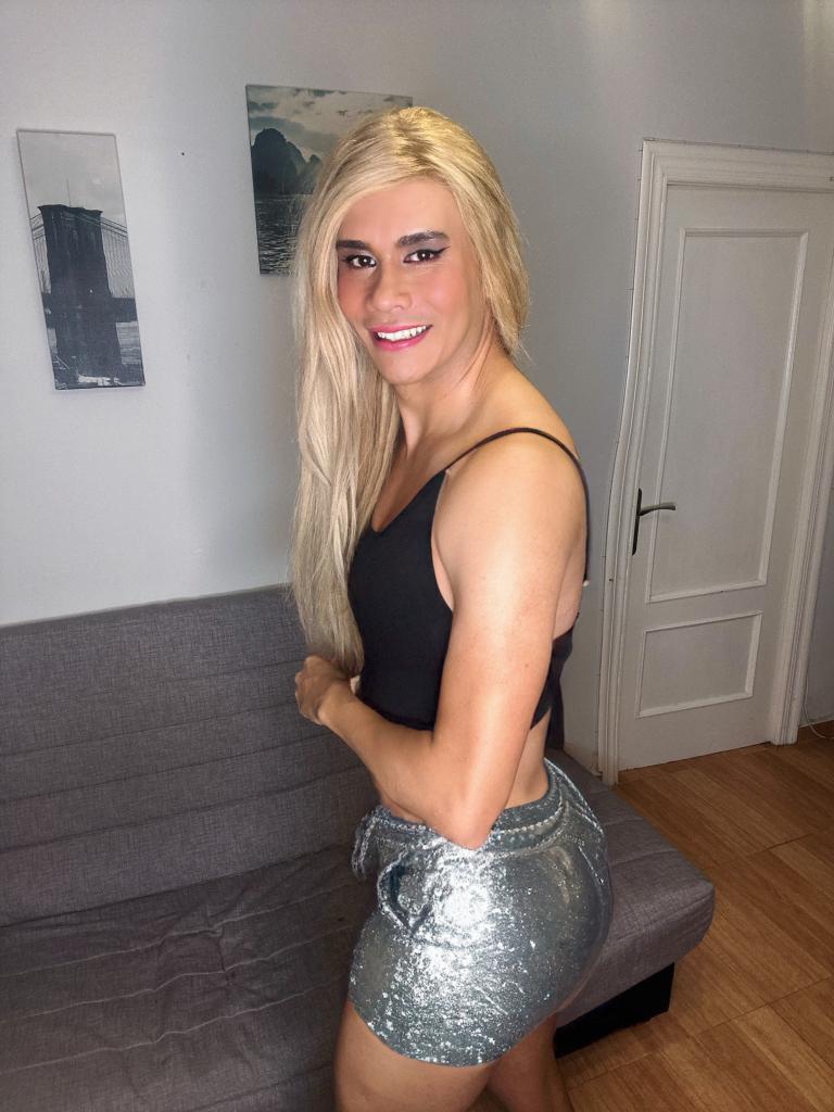 663163989: Travesti en Albacete