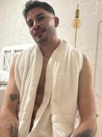 613216388: Chico busca chica en Málaga