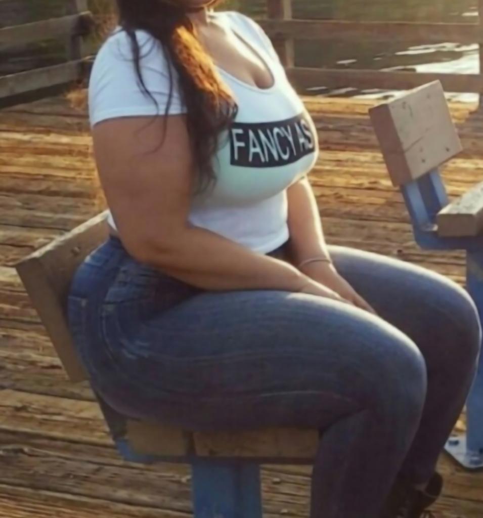 666061418: Chica busca chico en Navarra