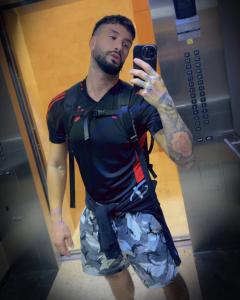 645630017: Chico busca chica en Barcelona