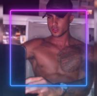 672808766: Chico busca chica en Valencia