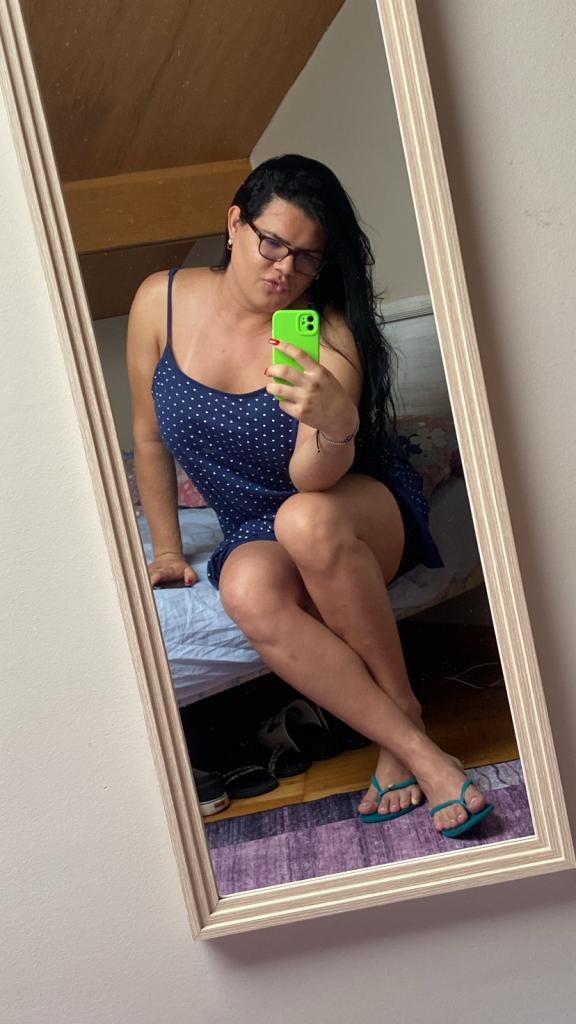 654307358: Transexual en Pontevedra