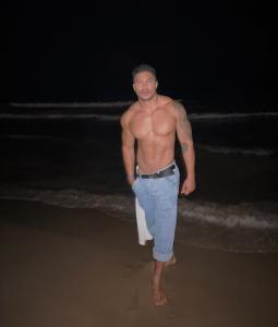 610422726: Chico busca chica en La Coruña