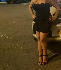 654464155: Chica busca chico en Huelva