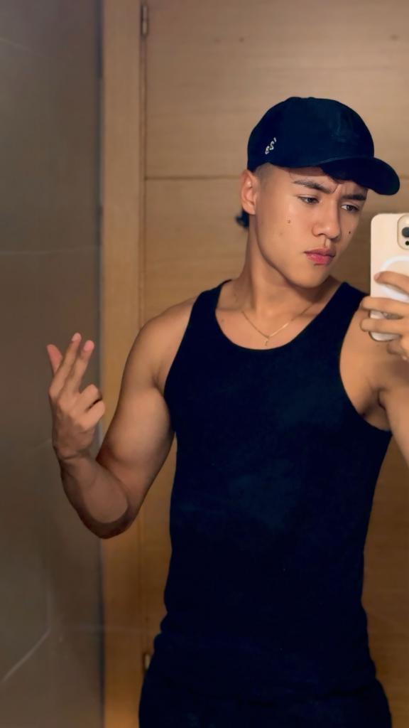 Chico busca chica en Ibiza: 