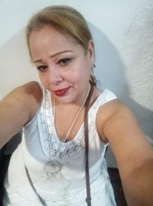 612279325: Chica busca chico en Valencia