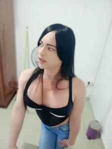 614752453: Transexual en León