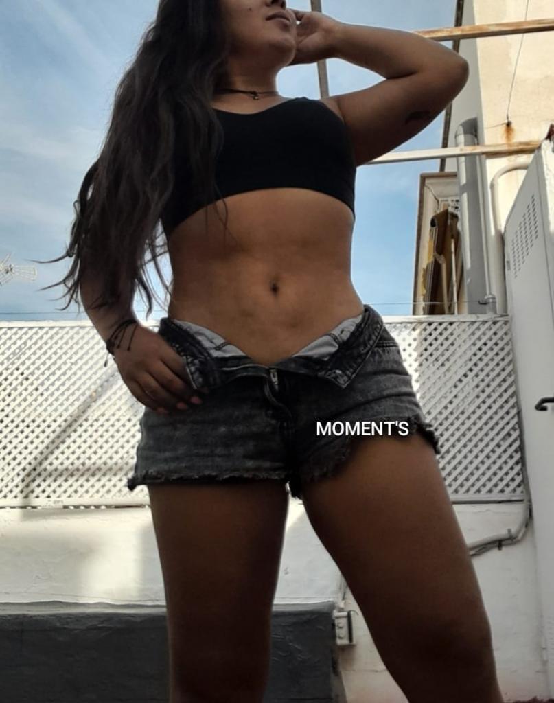 613496426: Chica busca chico en Barcelona