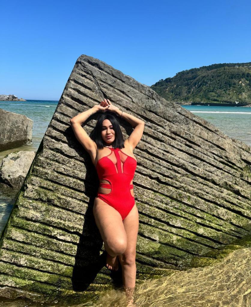 697229451: Travesti en Gerona