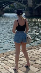 695012310: Chica busca chico en Zaragoza