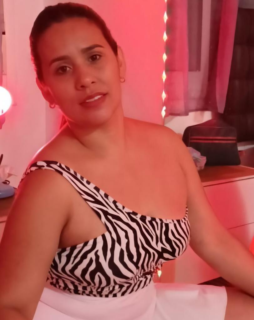 632414373: Chica busca chico en Tarragona