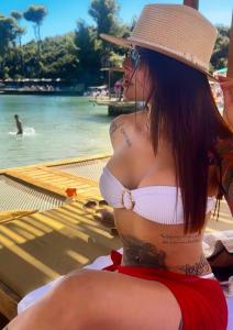 610610395: Chica busca chico en Mallorca