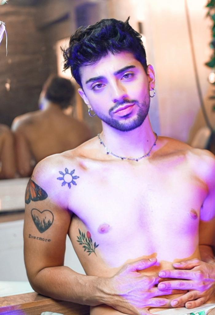 Chico busca chica en Granada: 