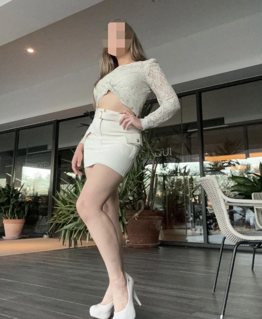 644052421: Chica busca chico en Asturias