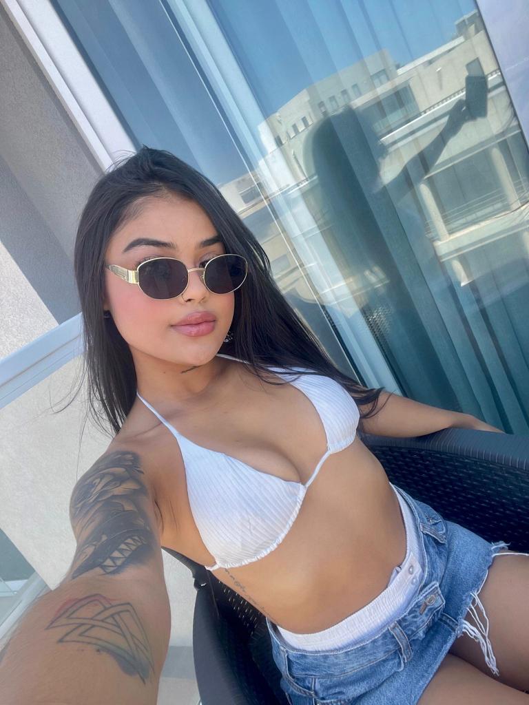 Chica busca chico en Almería: 