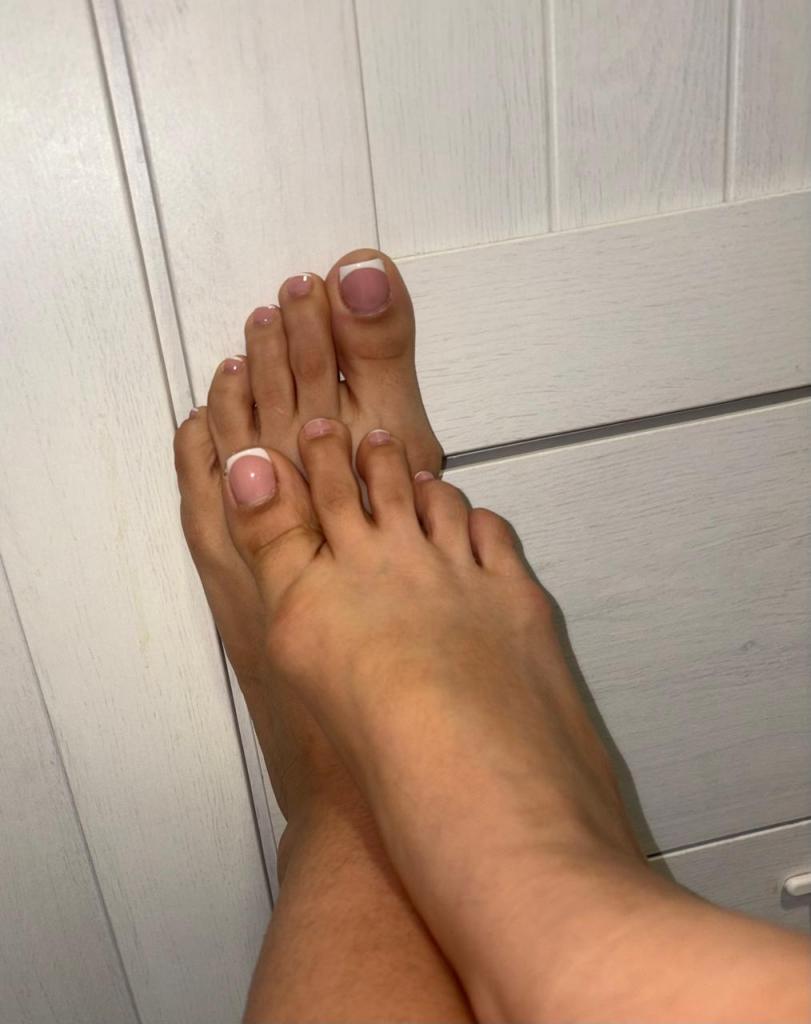 Chica busca chico en Alicante: Chica busca chico