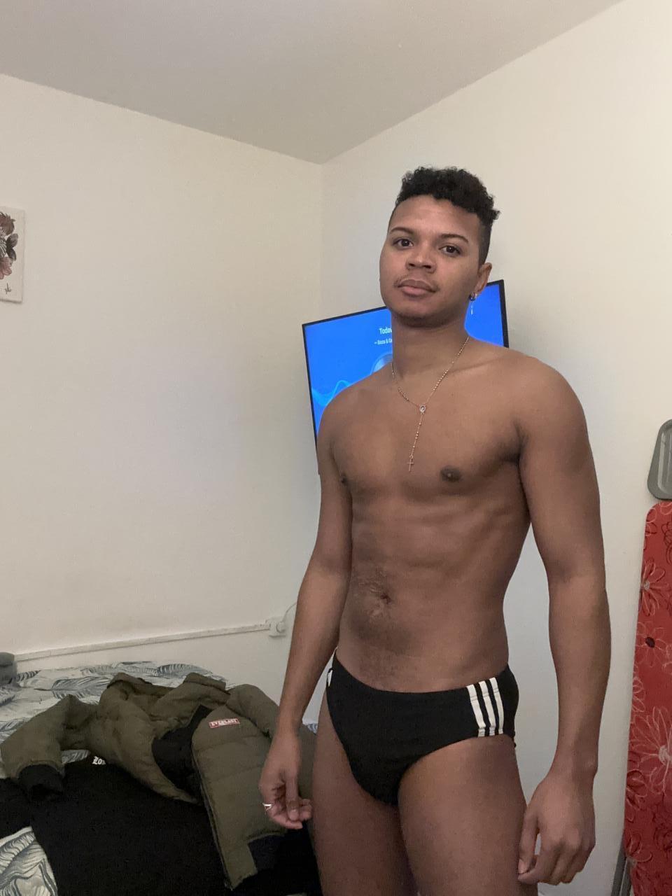 Chico busca chica en Barcelona: 