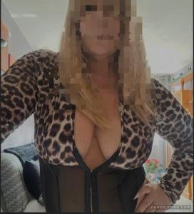 611283698: Chica busca chico en Madrid