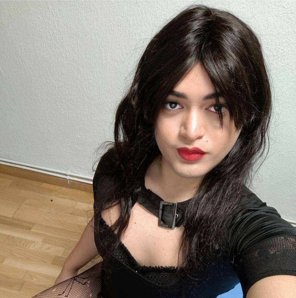 697484966: Travesti en Asturias