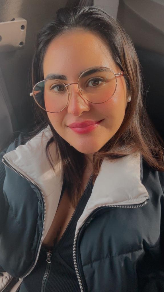 659164316: Chica busca chico en Granada