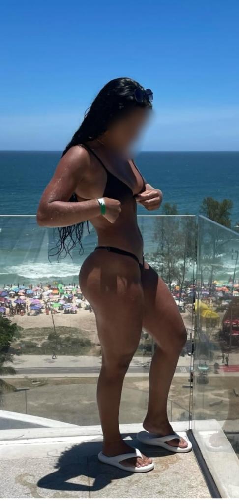 678903783: Chica busca chico en Málaga