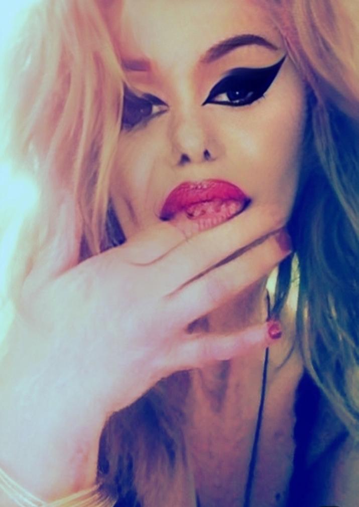 Chica busca chico en Alicante: 