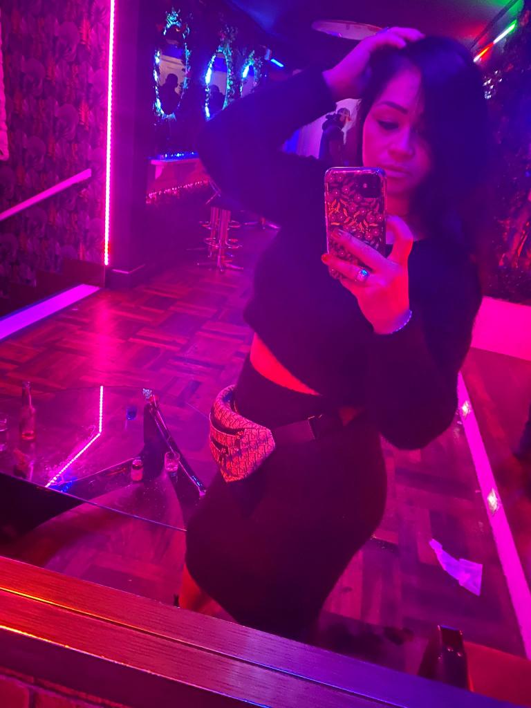 678717275: Chica busca chico en Navarra