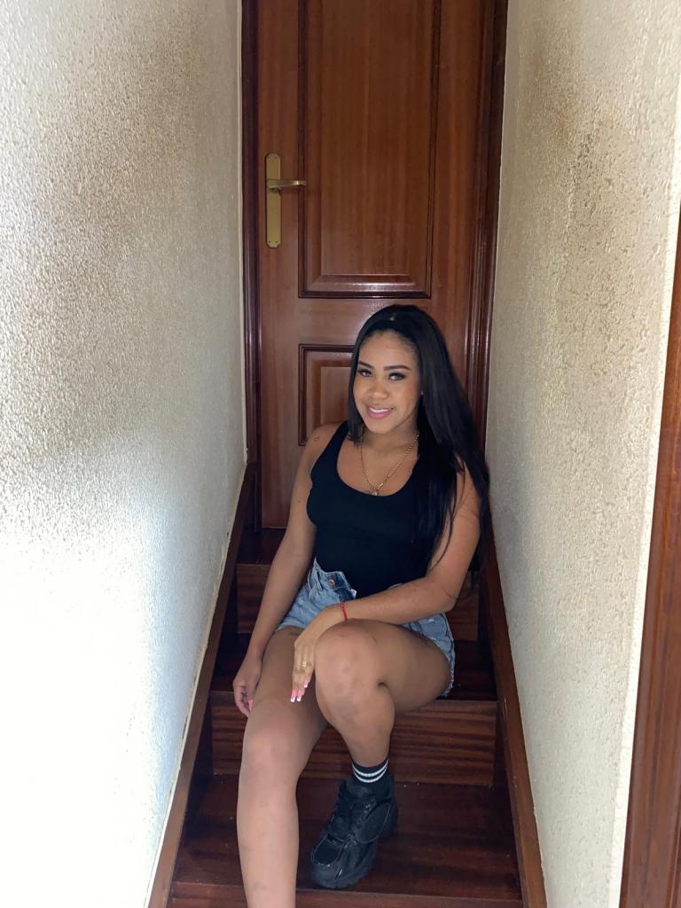 613593288: Chica busca chico en Cantabria