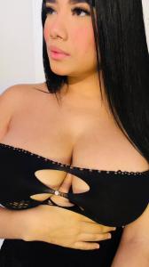 613468375: Chica busca chico en Barcelona