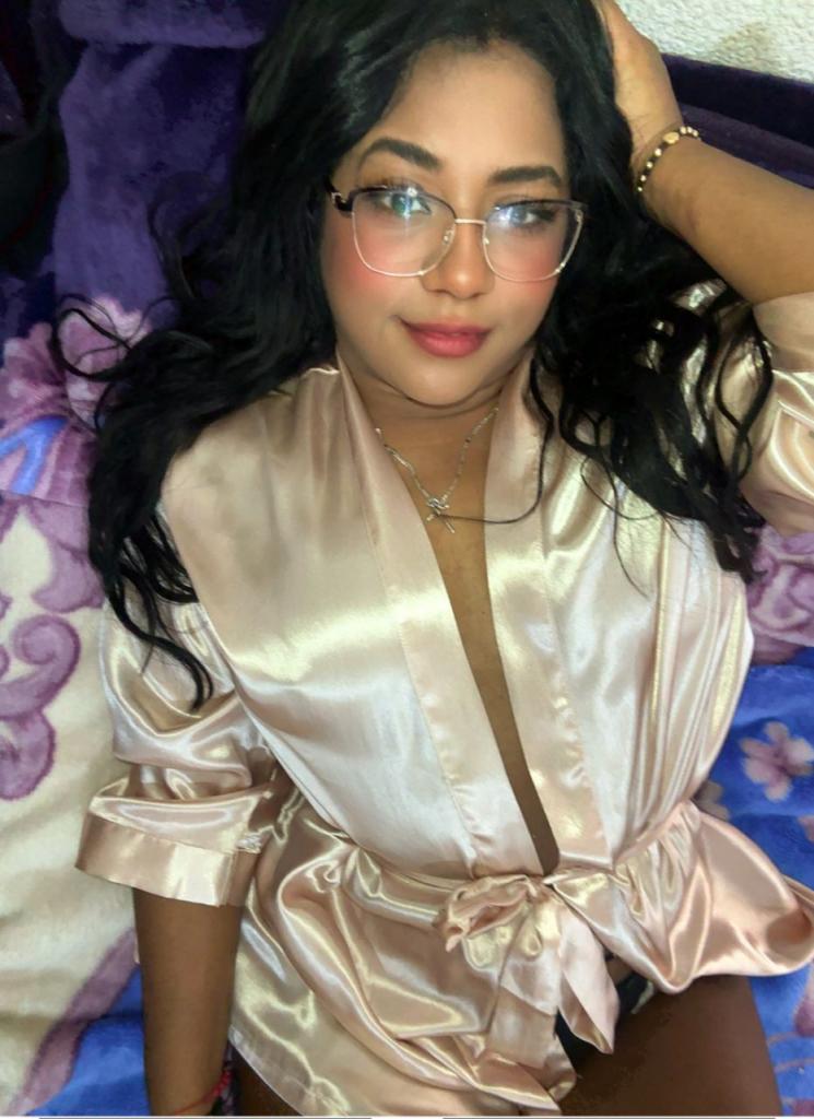 Chica busca chico en Huelva: 