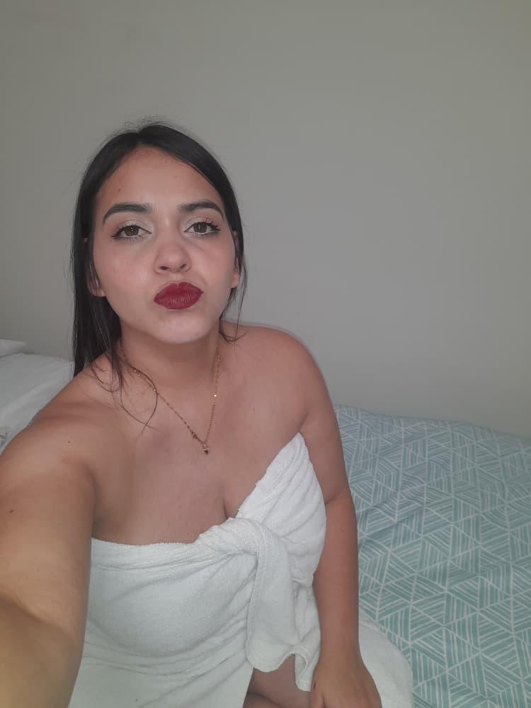 661469114: Chica busca chico en Granada