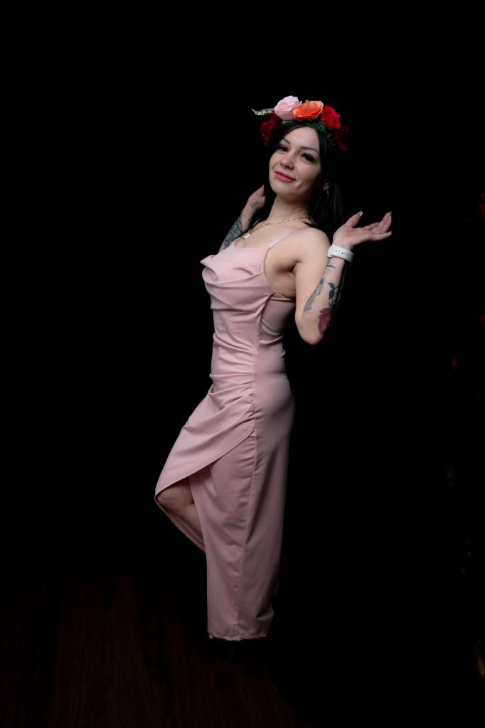 643168675: Chica busca chico en Madrid