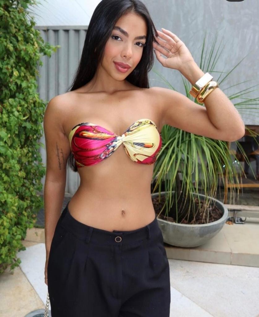 685245186: Chica busca chico en Málaga