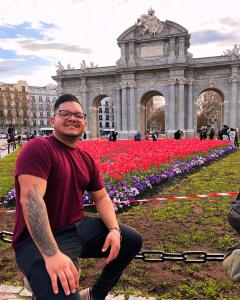 643564317: Chico busca chica en Madrid