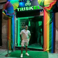 643564317: Chico busca chica en Tenerife