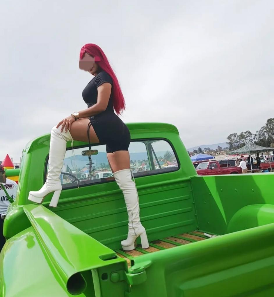 642165190: Chica busca chico en Málaga